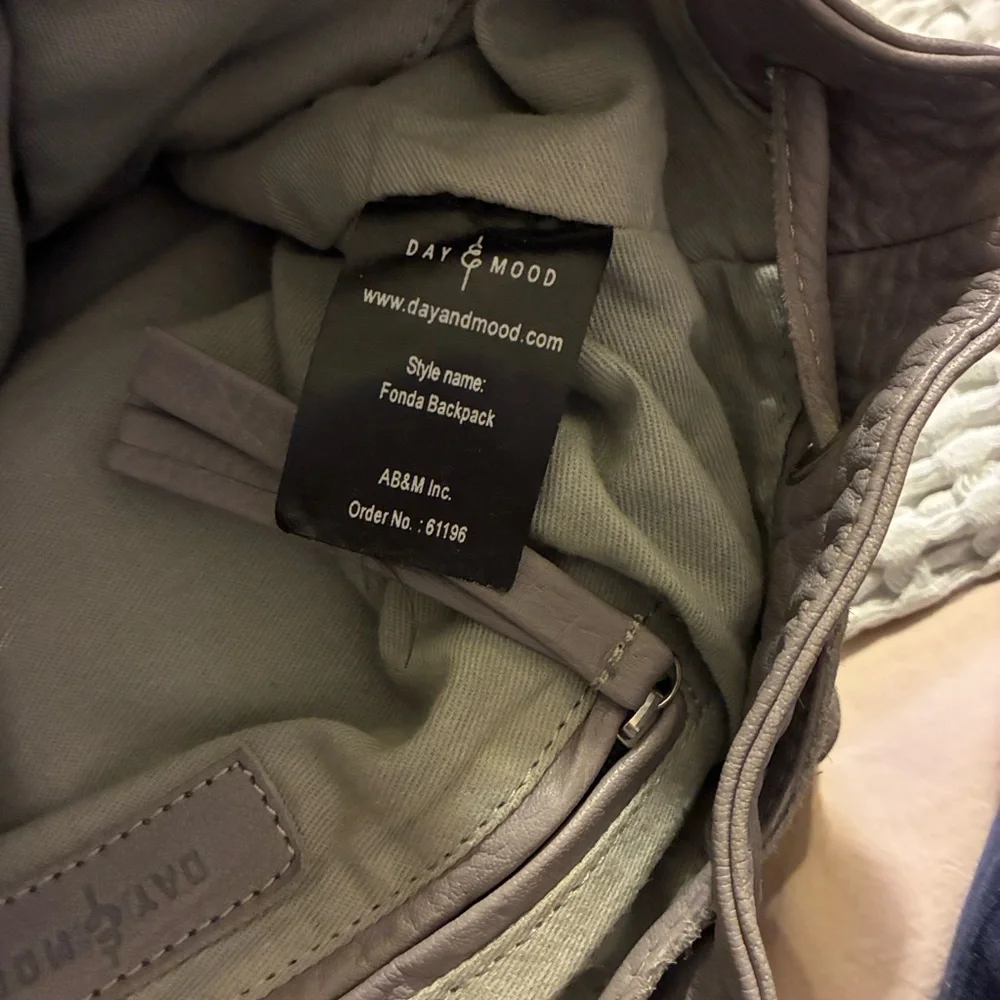 Elegant Day & Mood Gray Leather Backpack - Picture 5 of 15